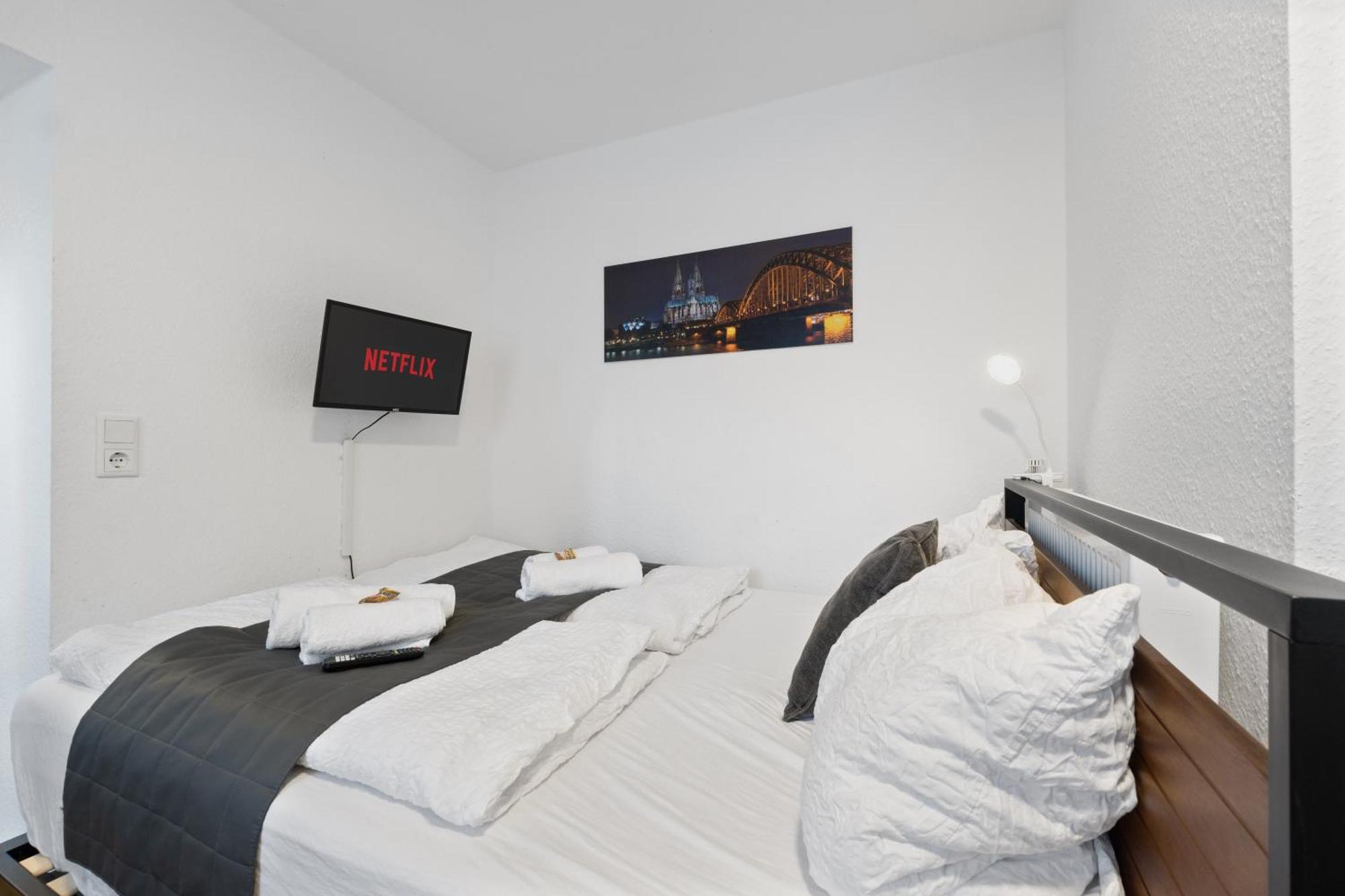 Modernes Apartement Am Rhein In Ruhiger Lage Köln Eksteriør bilde