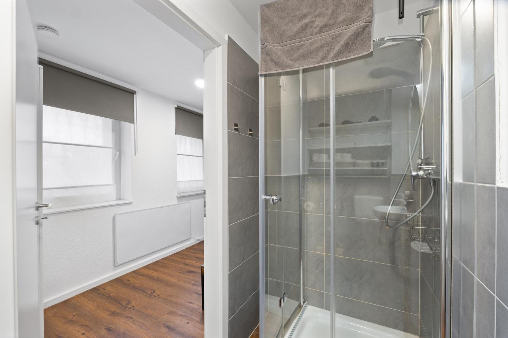 Modernes Apartement Am Rhein In Ruhiger Lage Köln Eksteriør bilde