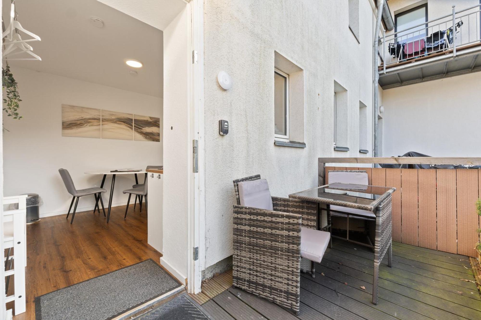 Modernes Apartement Am Rhein In Ruhiger Lage Köln Eksteriør bilde